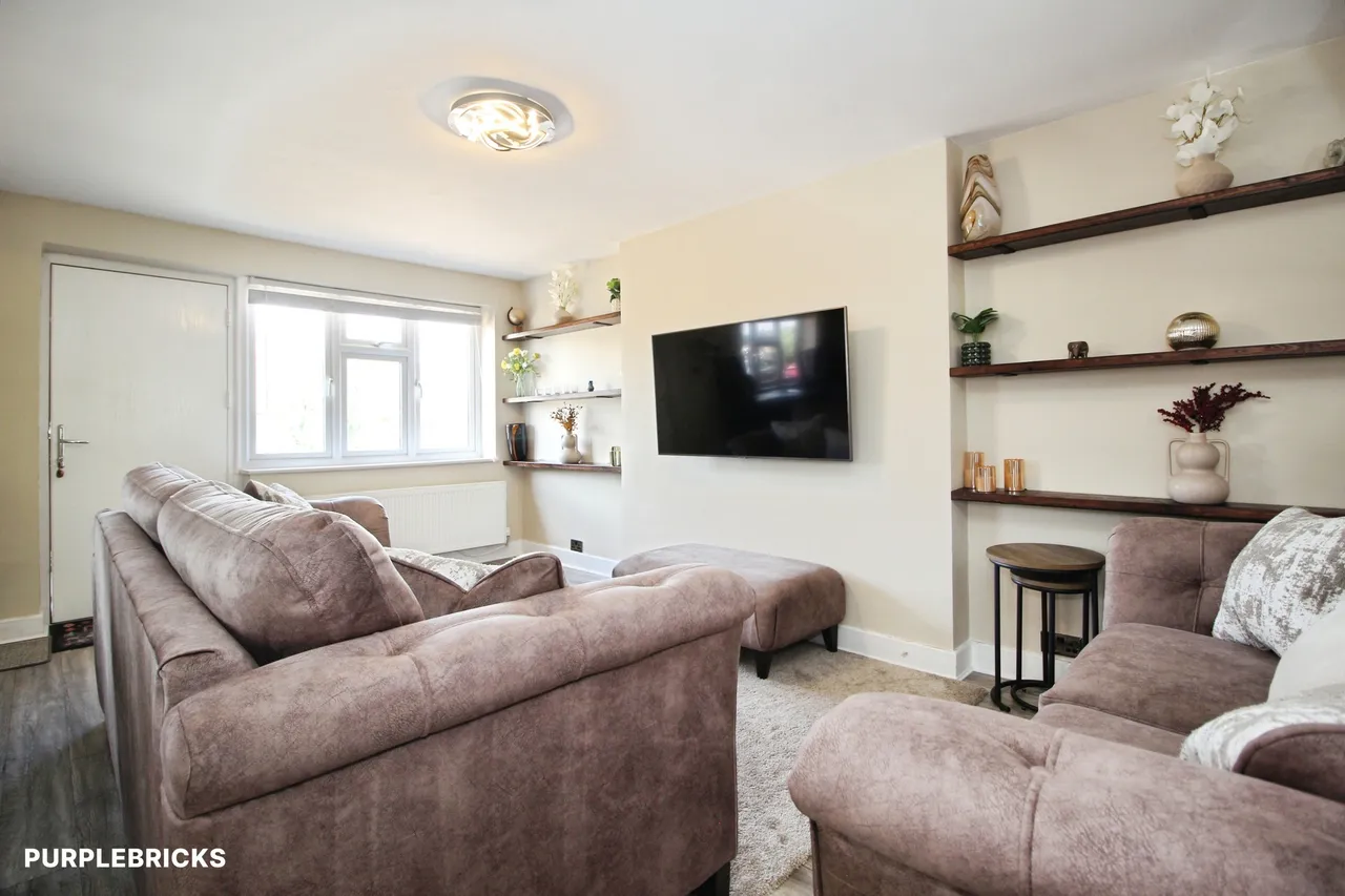 Willerton Close, Dewsbury, WF12, photo 6