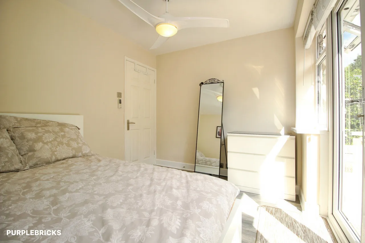 Willerton Close, Dewsbury, WF12, photo 11