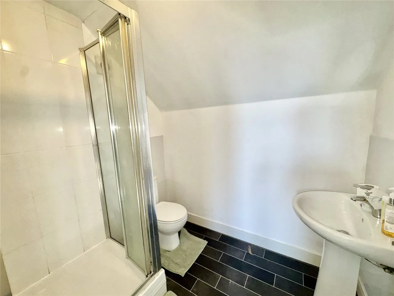Baldwins Close, Royton, OL2, photo 10