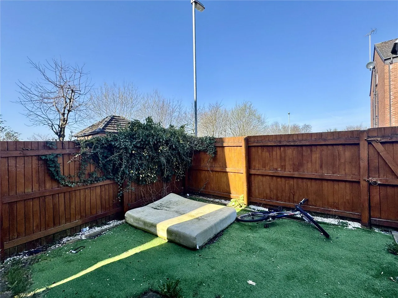 Baldwins Close, Royton, OL2, photo 15