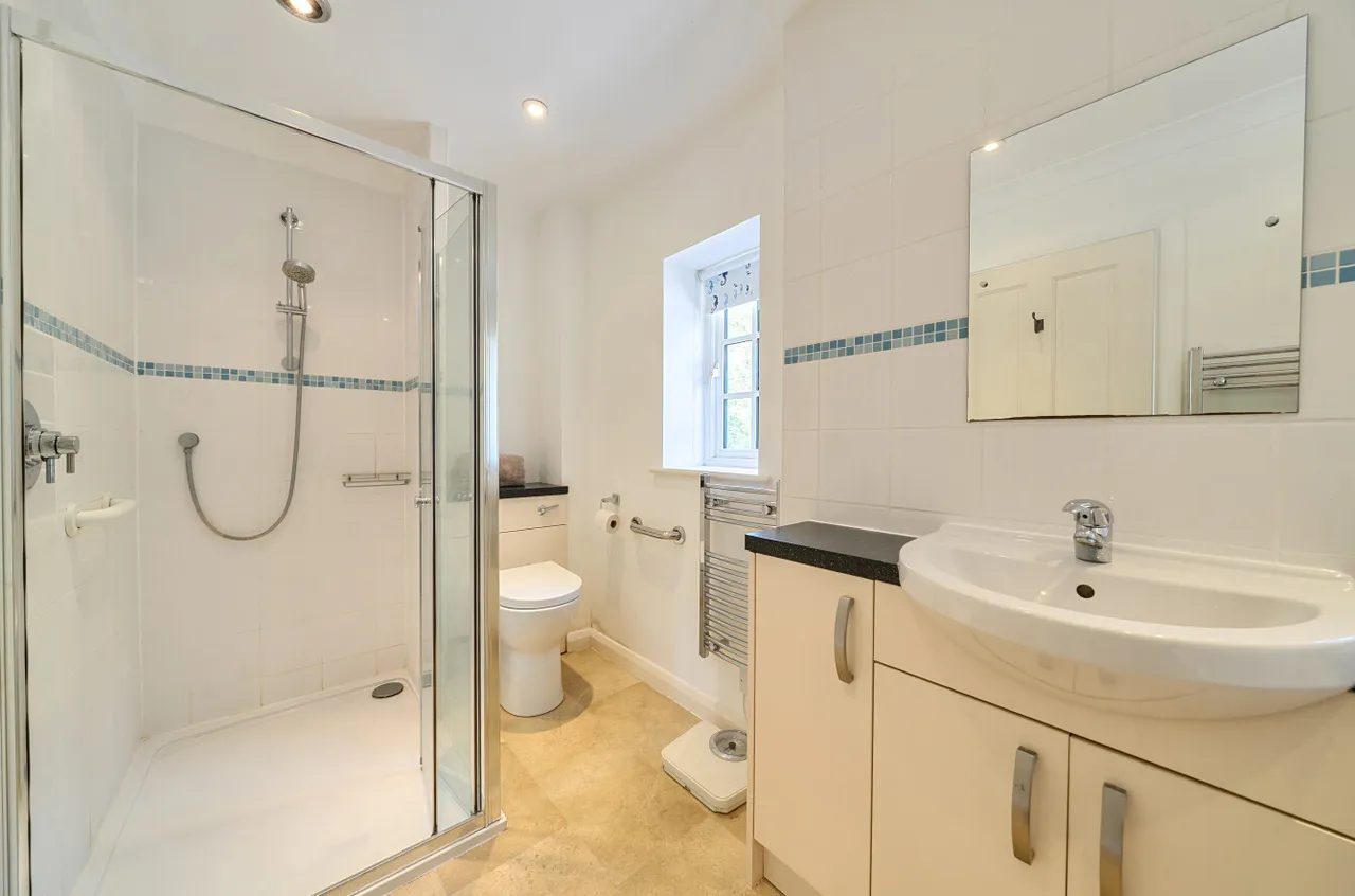 New England Hill, West End, Woking, Surrey, GU24 9PY, photo 7