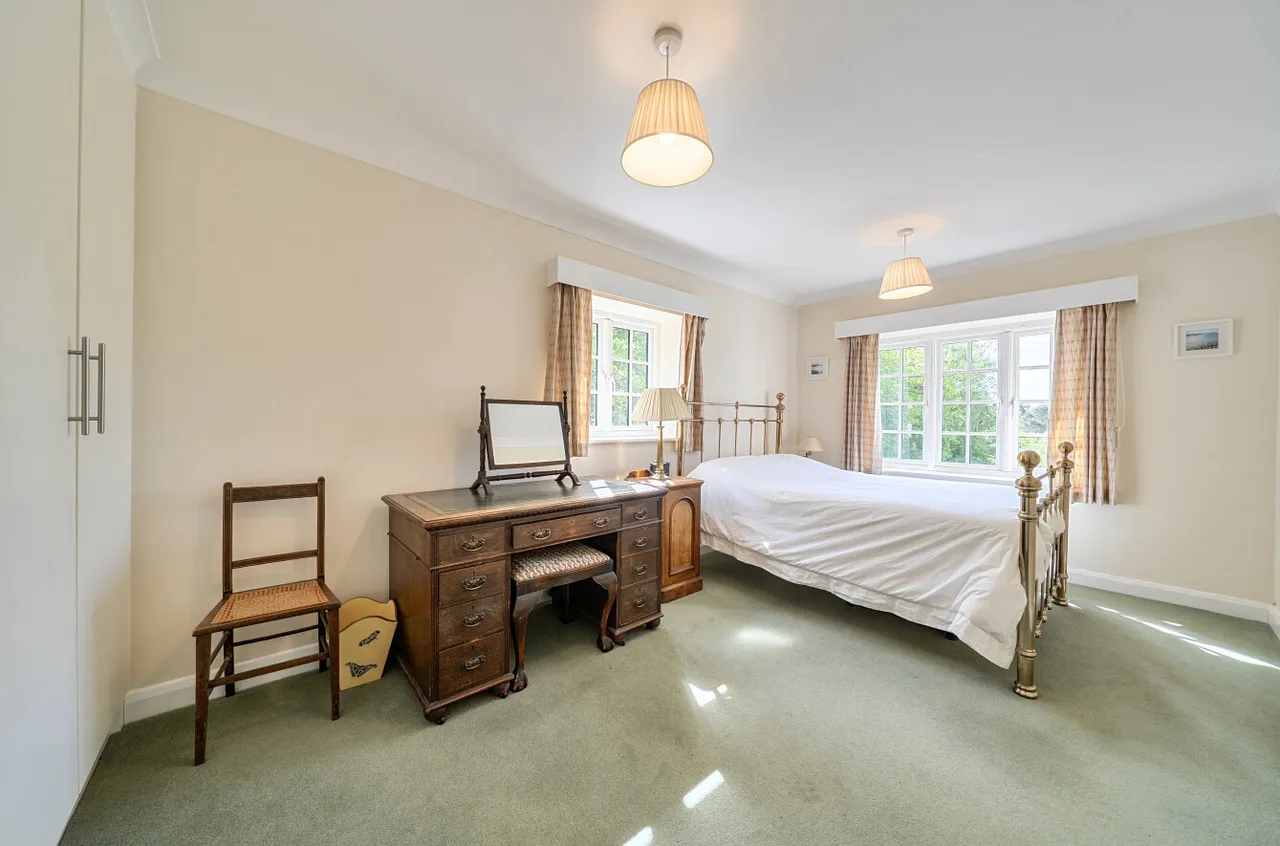 New England Hill, West End, Woking, Surrey, GU24 9PY, photo 6