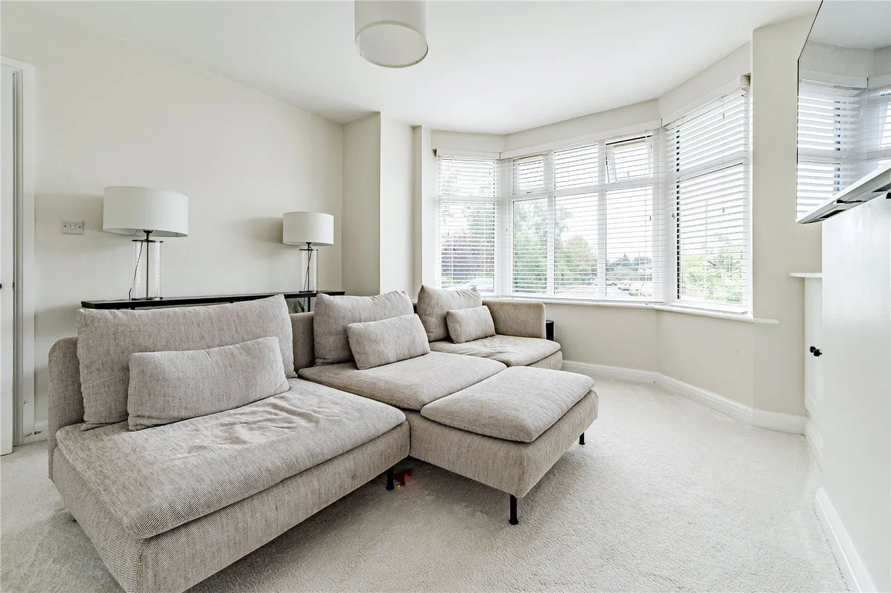 Wyncliffe Gardens, Leeds, LS17, photo 2