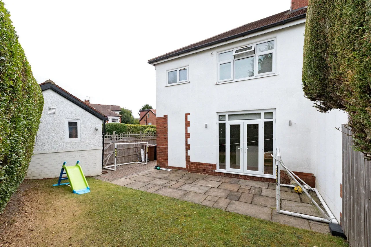 Wyncliffe Gardens, Leeds, LS17, photo 8