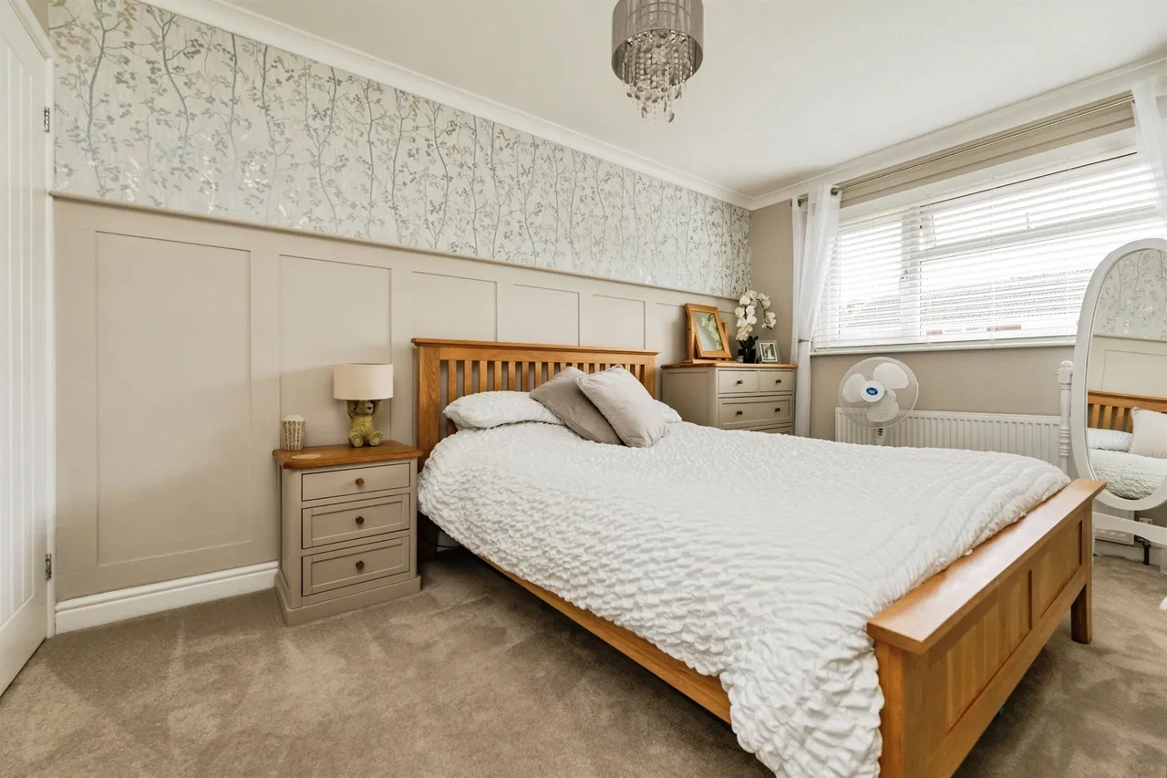 Chapelfield Crescent, Thorpe Hesley, ROTHERHAM, photo 12