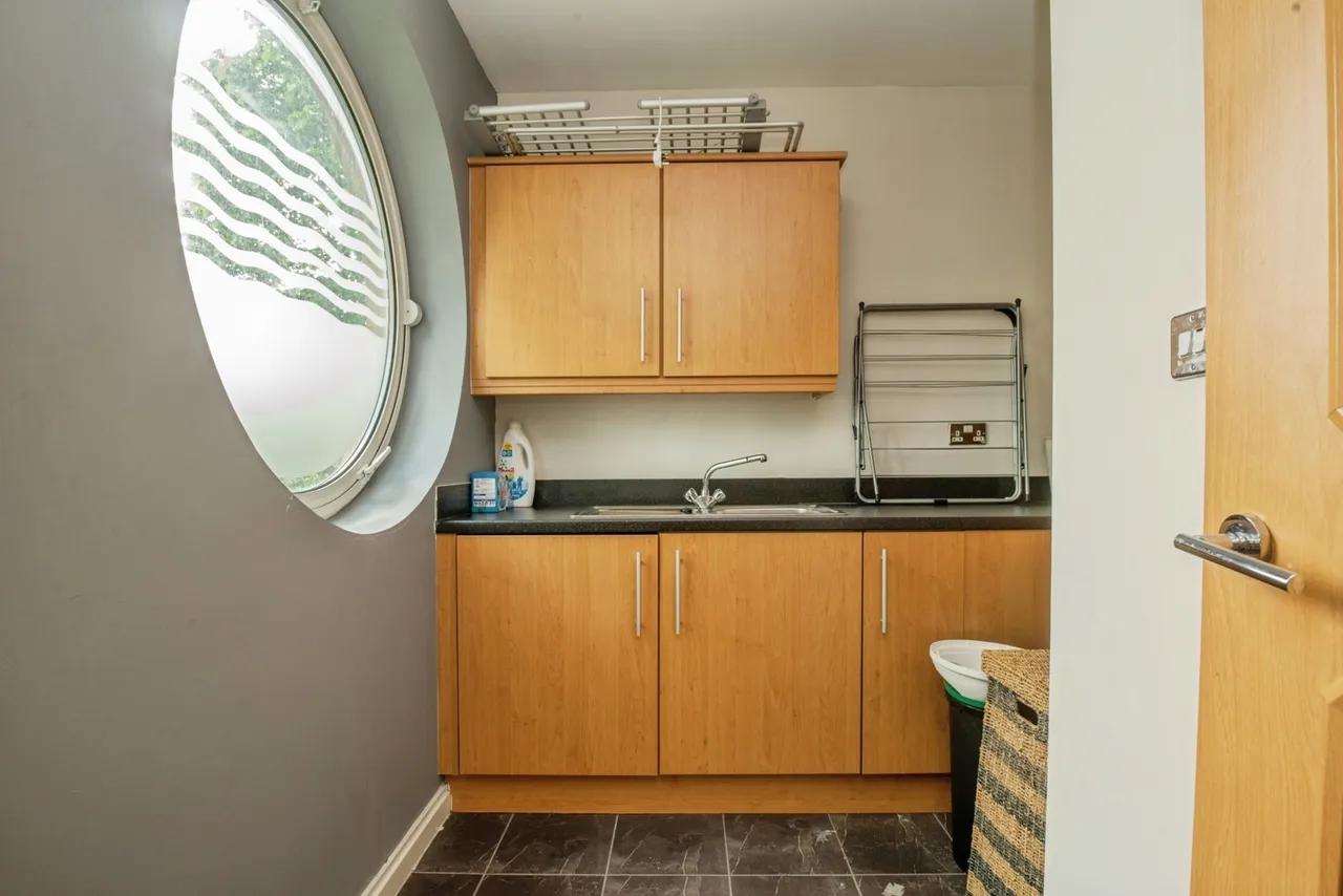 Taliesin Court, Chandlery Way, Cardiff, CF10, photo 15