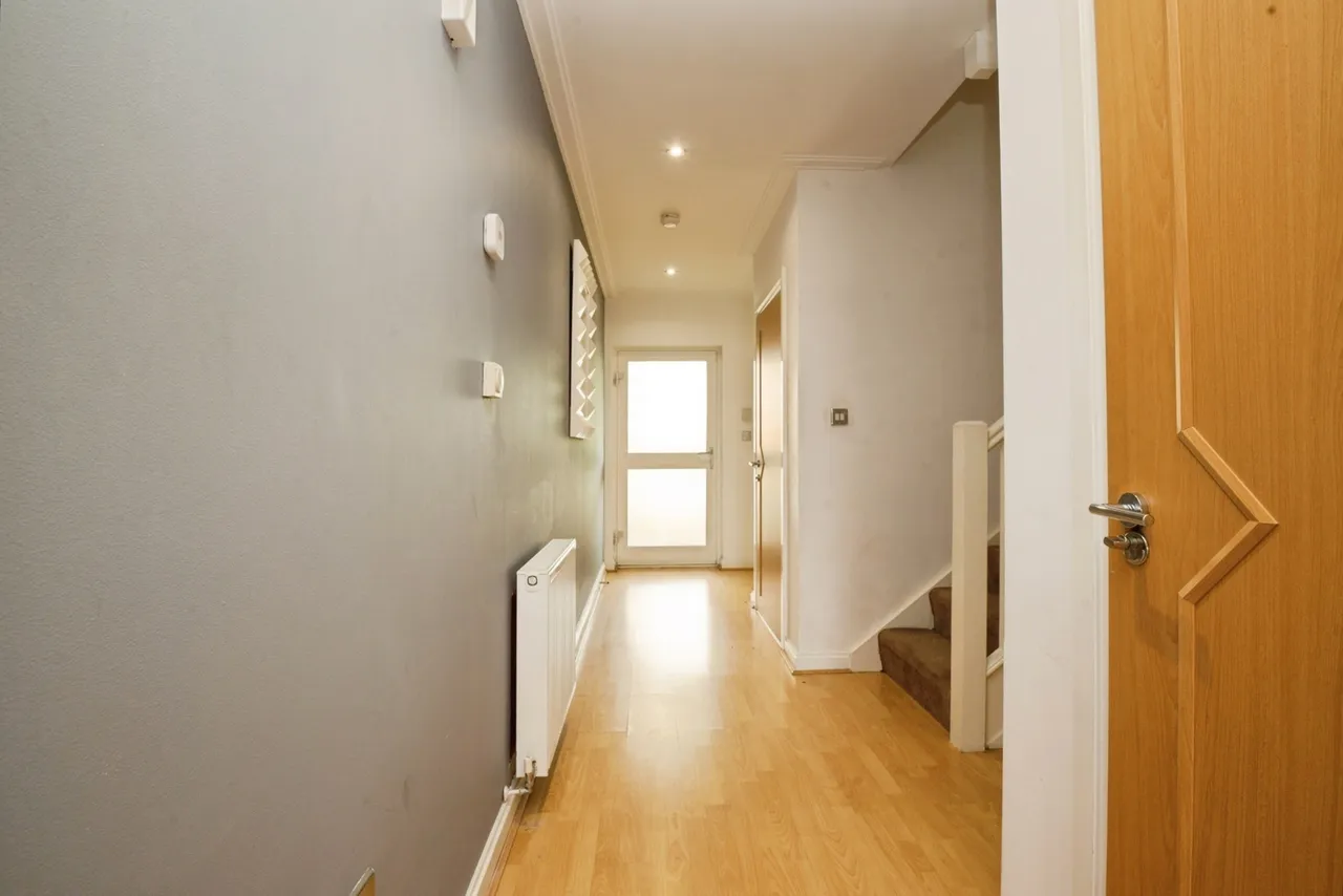 Taliesin Court, Chandlery Way, Cardiff, CF10, photo 5