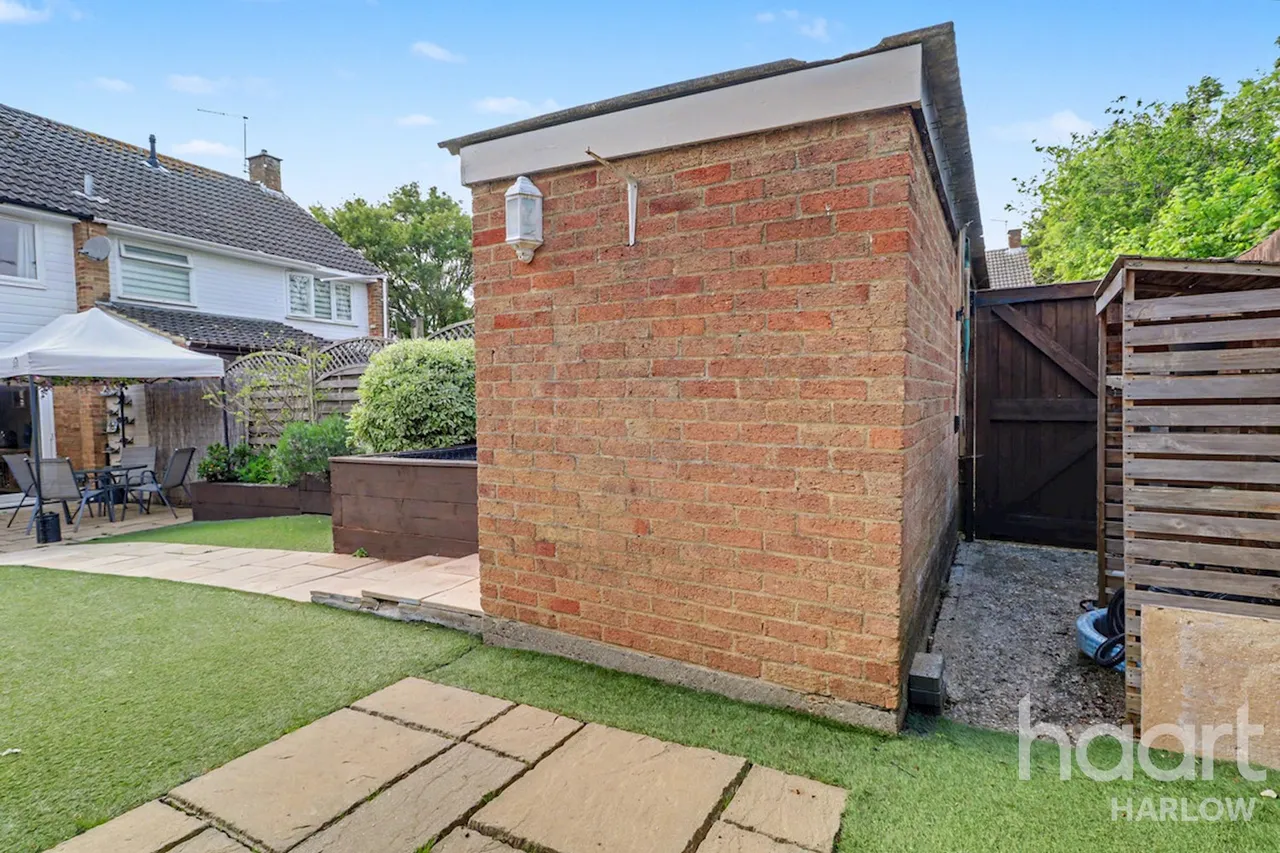Nicholls Field, Harlow, CM18, photo 25