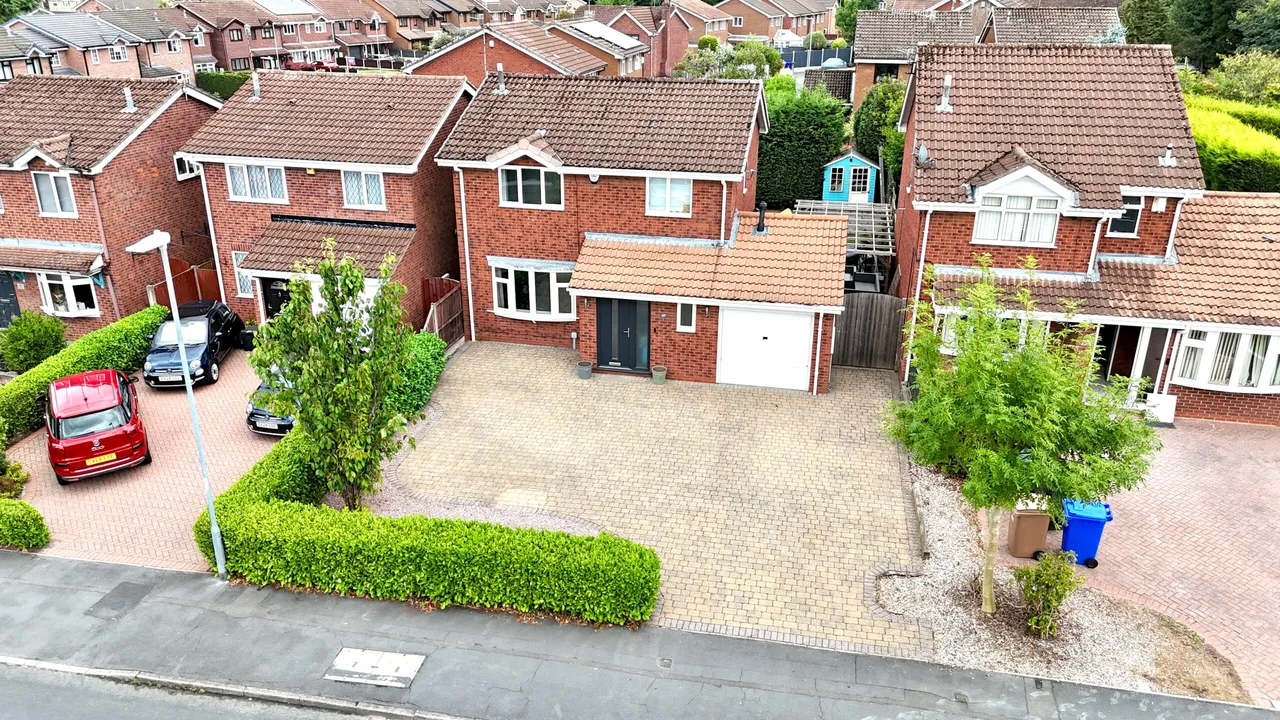 4 bed house for sale, Burrington Drive, Stoke-On-Trent, ST4