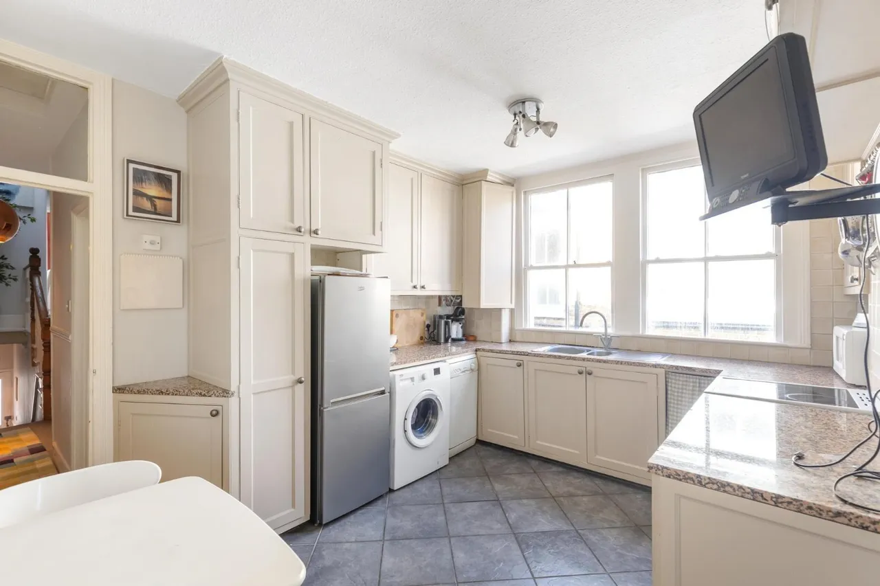 Beira Street, London, SW12, photo 5