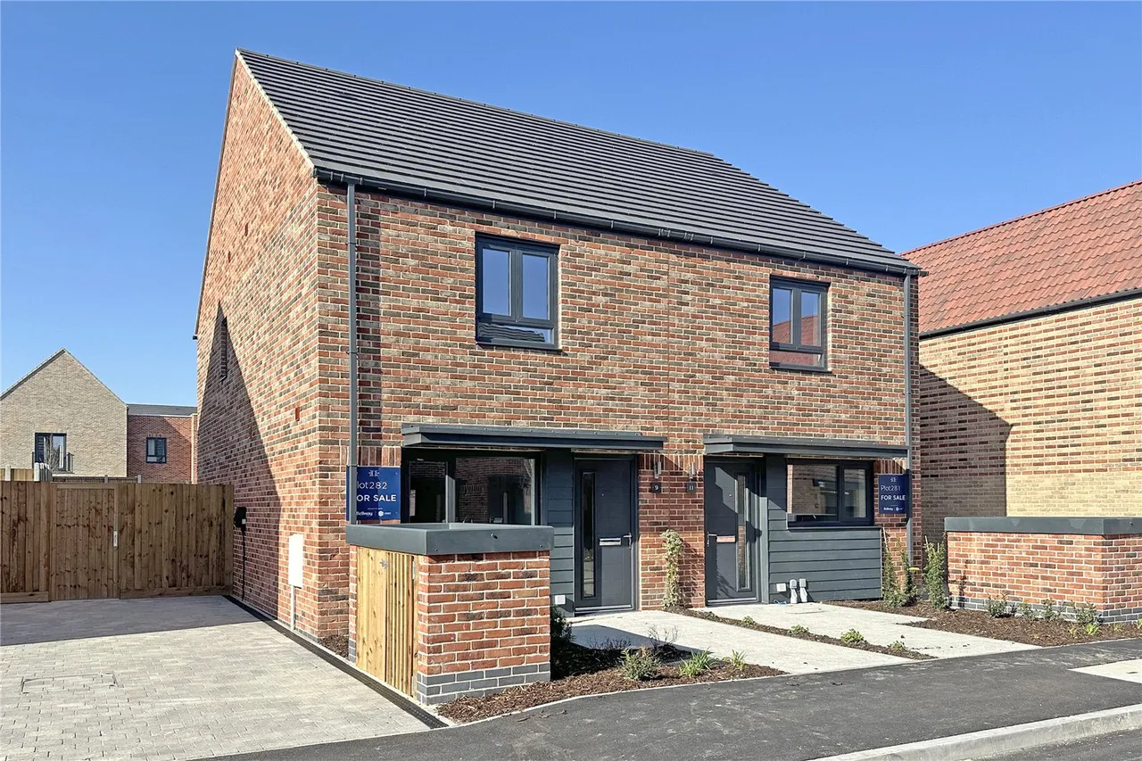 2 bed house for sale, Springstead Village, Cherry Hinton, CB1