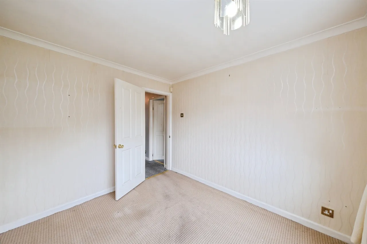 Danbury Close, Grassmoor, S42, photo 8