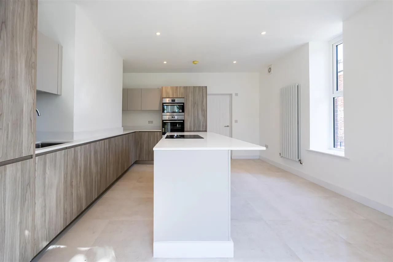 Prestbury Road, Macclesfield, SK10, photo 3
