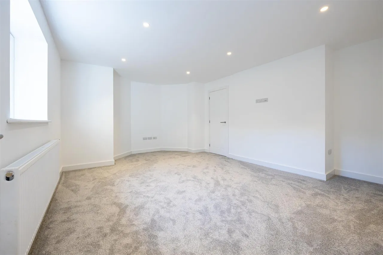 Prestbury Road, Macclesfield, SK10, photo 10