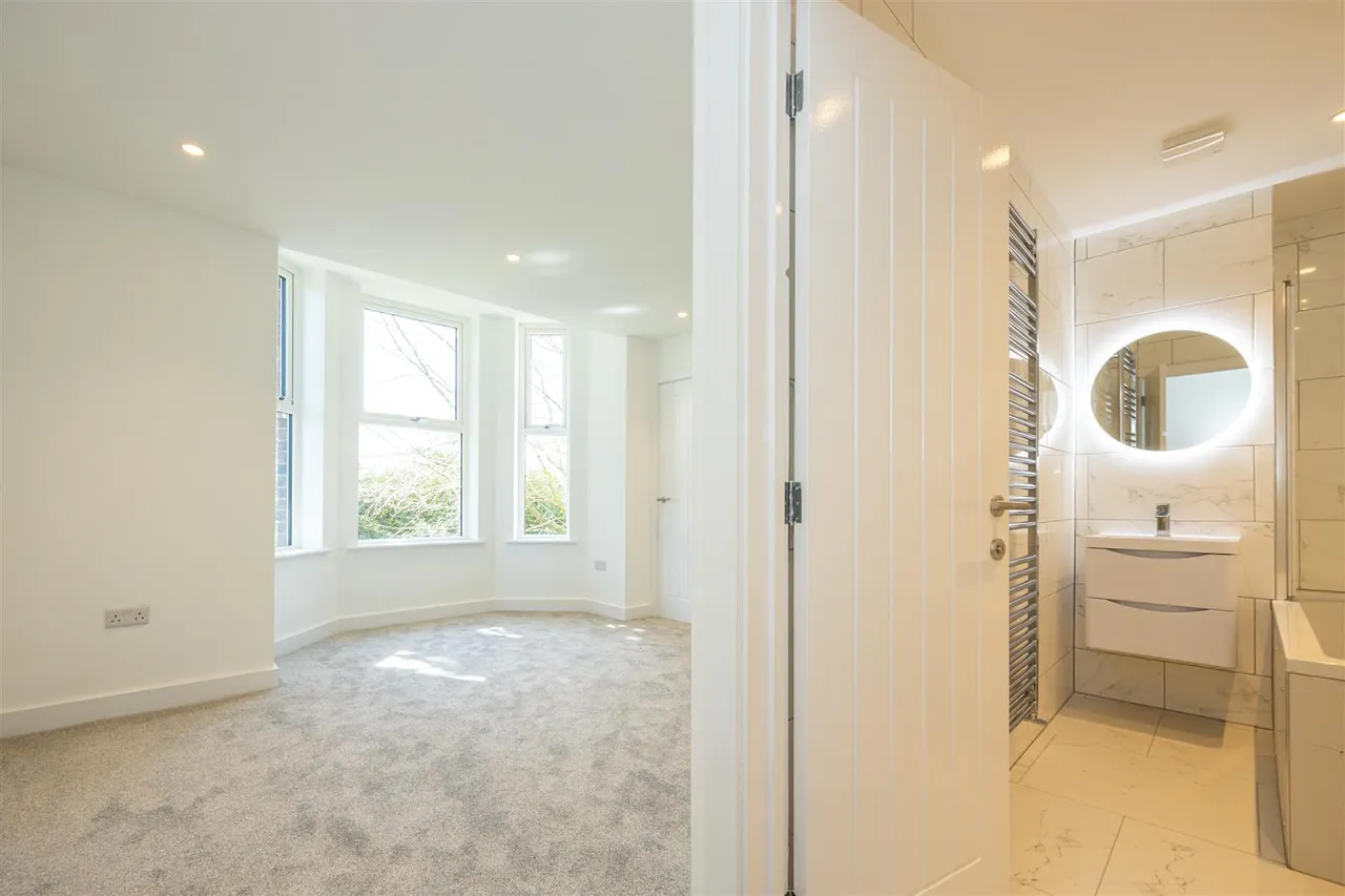 Prestbury Road, Macclesfield, SK10, photo 4