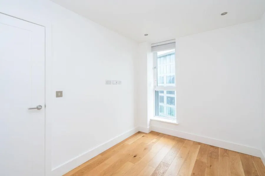 Sutton Court Road, Sutton, SM1, photo 7