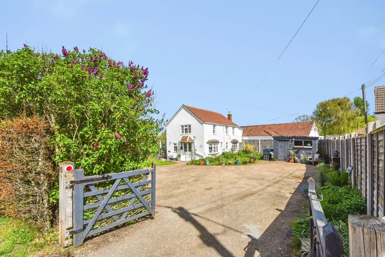 4 bed house for sale — The Rank, North Bradley, Trowbridge
