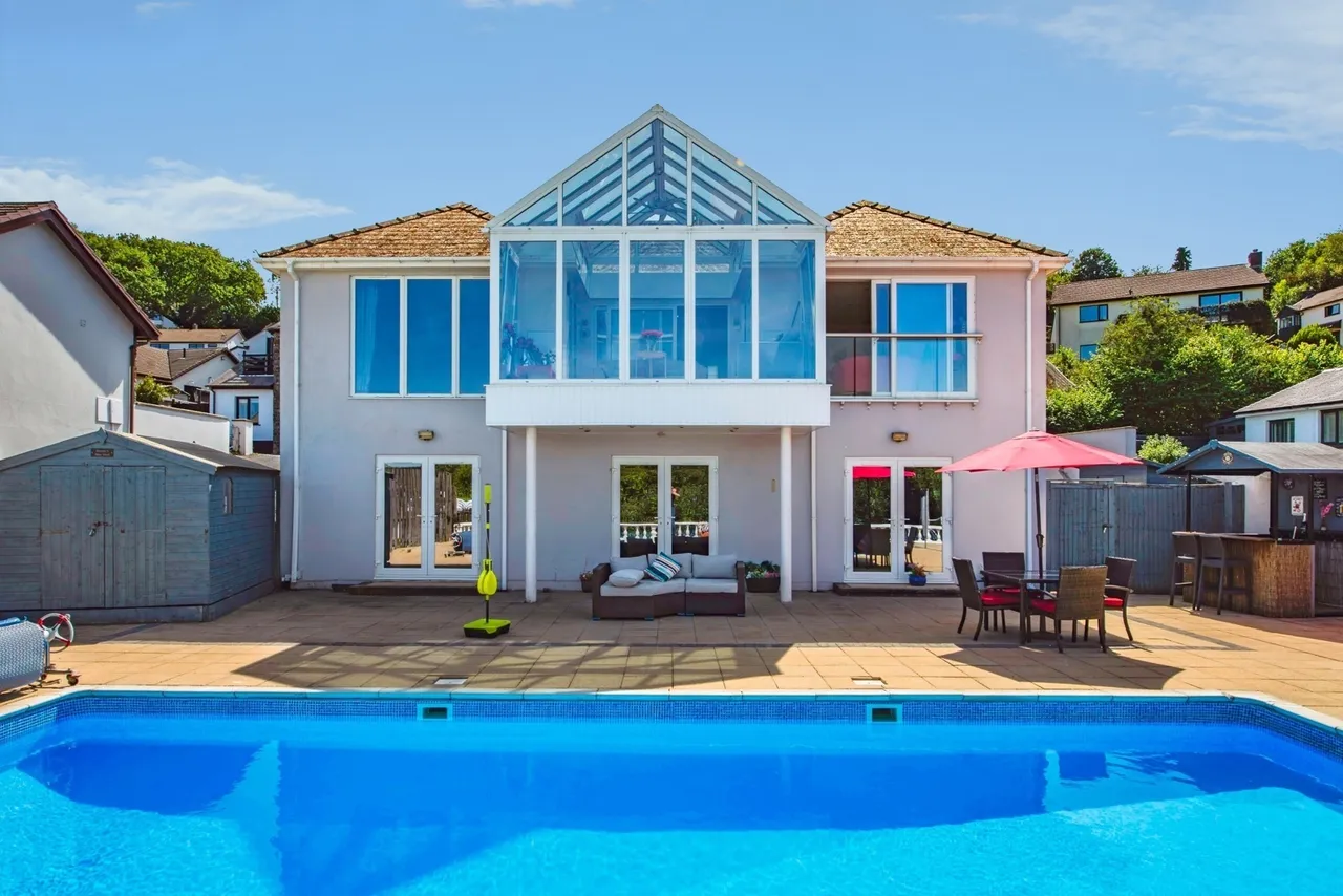 4 bed house for sale, Ragged Staff, Saundersfoot, SA69