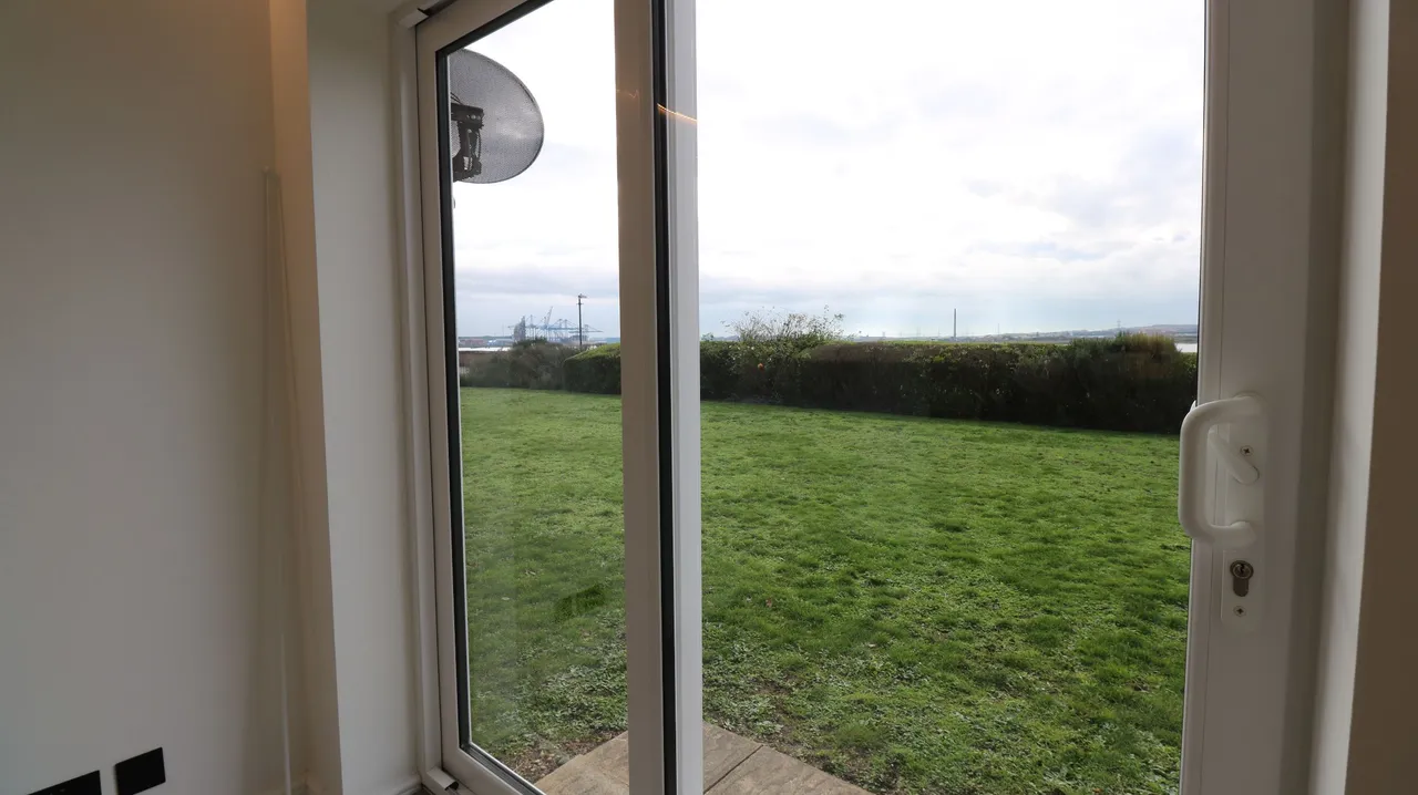 Timber Court, Grays, Essex, RM17 6PW, photo 9