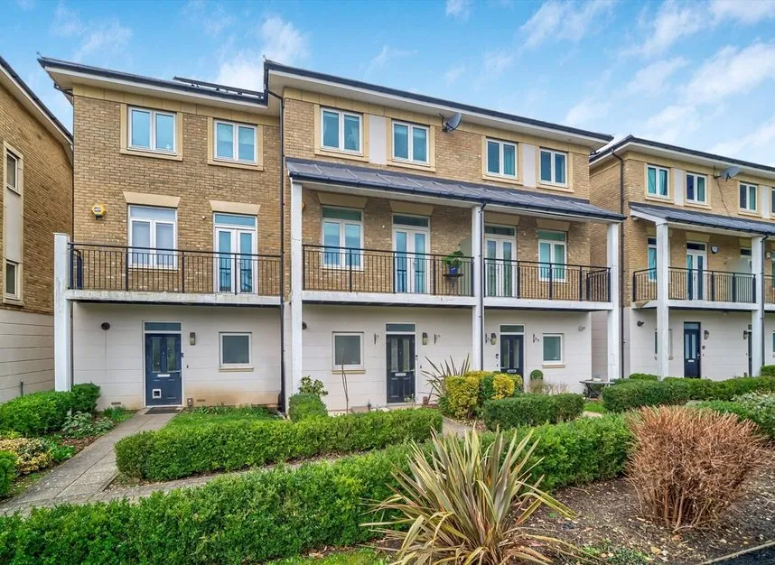 4 bed house for sale, Marbaix Gardens, Isleworth, TW7
