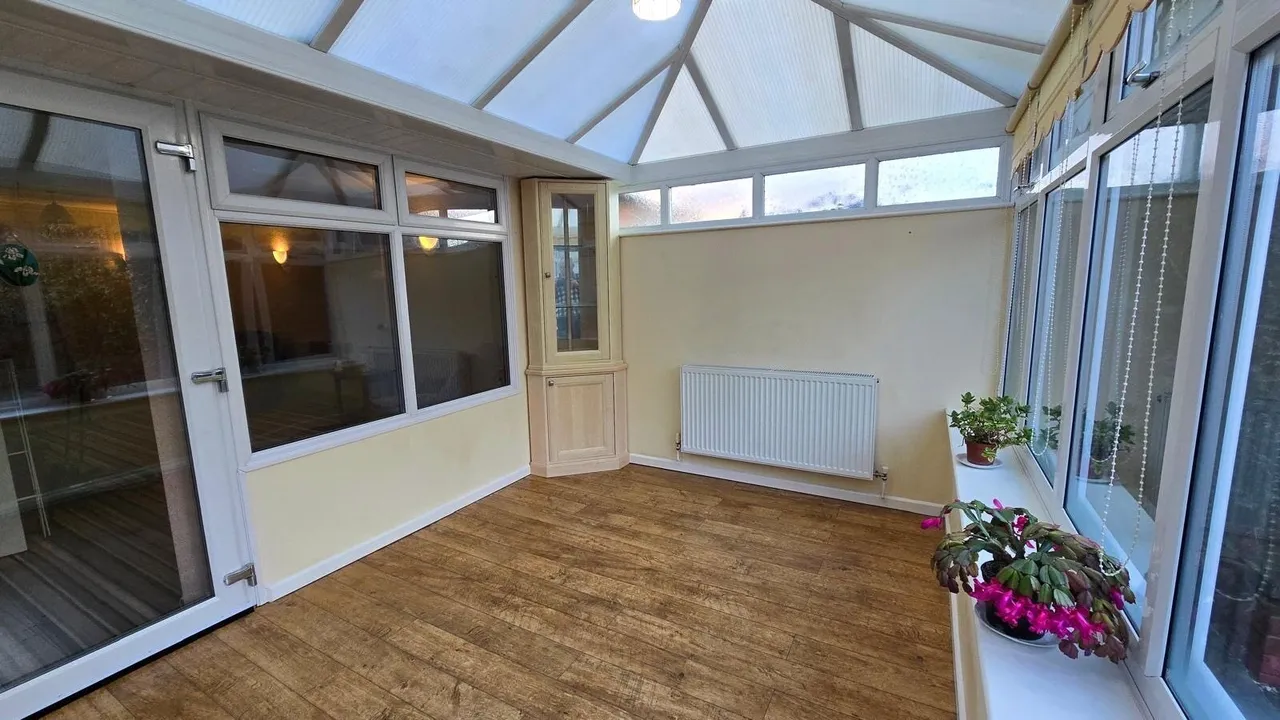 Fair Isle Drive, Nuneaton, Warwickshire, CV10, photo 5