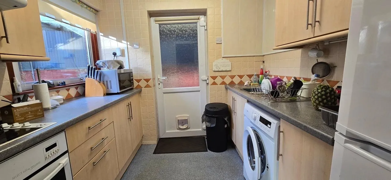 Fair Isle Drive, Nuneaton, Warwickshire, CV10, photo 4