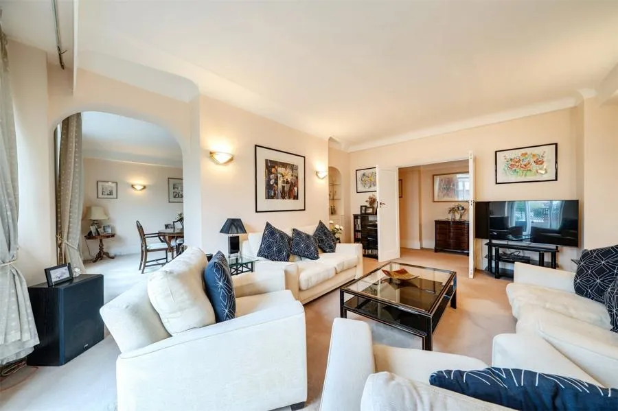 Hall Road, London, NW8, photo 2