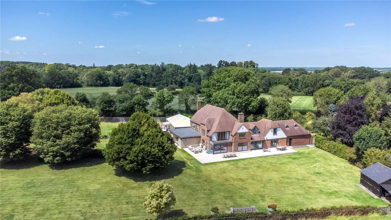 5 bed house for sale — Inkpen Common, Inkpen, Hungerford, Berkshire, RG17 9QT