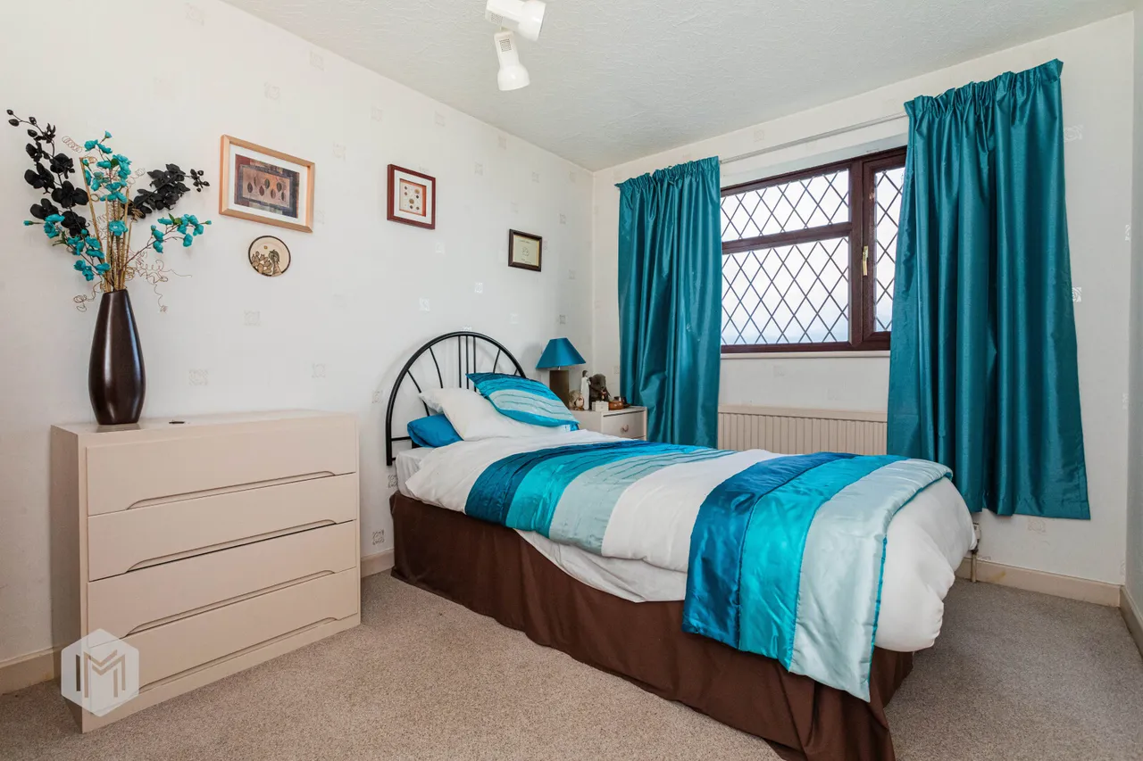 Watling Street, Bury, BL8 2JJ, photo 14
