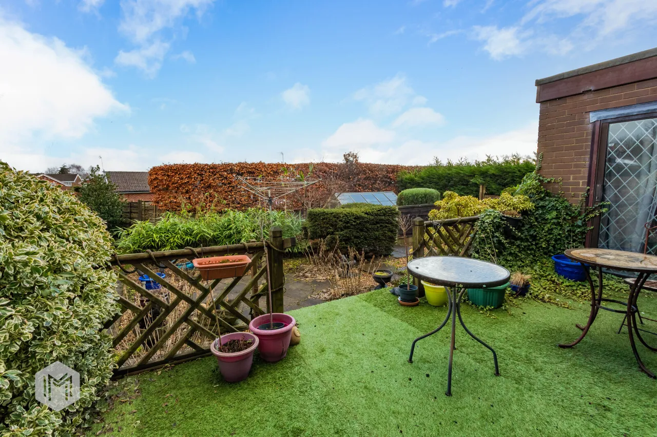 Watling Street, Bury, BL8 2JJ, photo 8