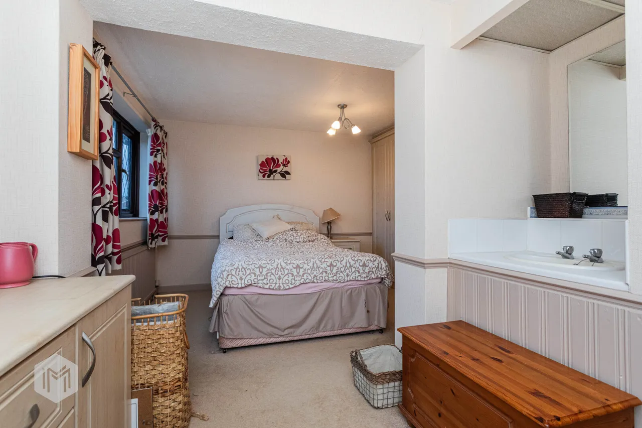 Watling Street, Bury, BL8 2JJ, photo 10