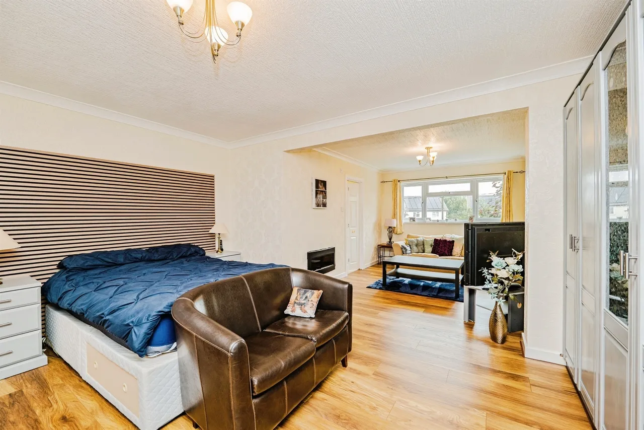 Castle Green Cardiff, CF5, photo 18