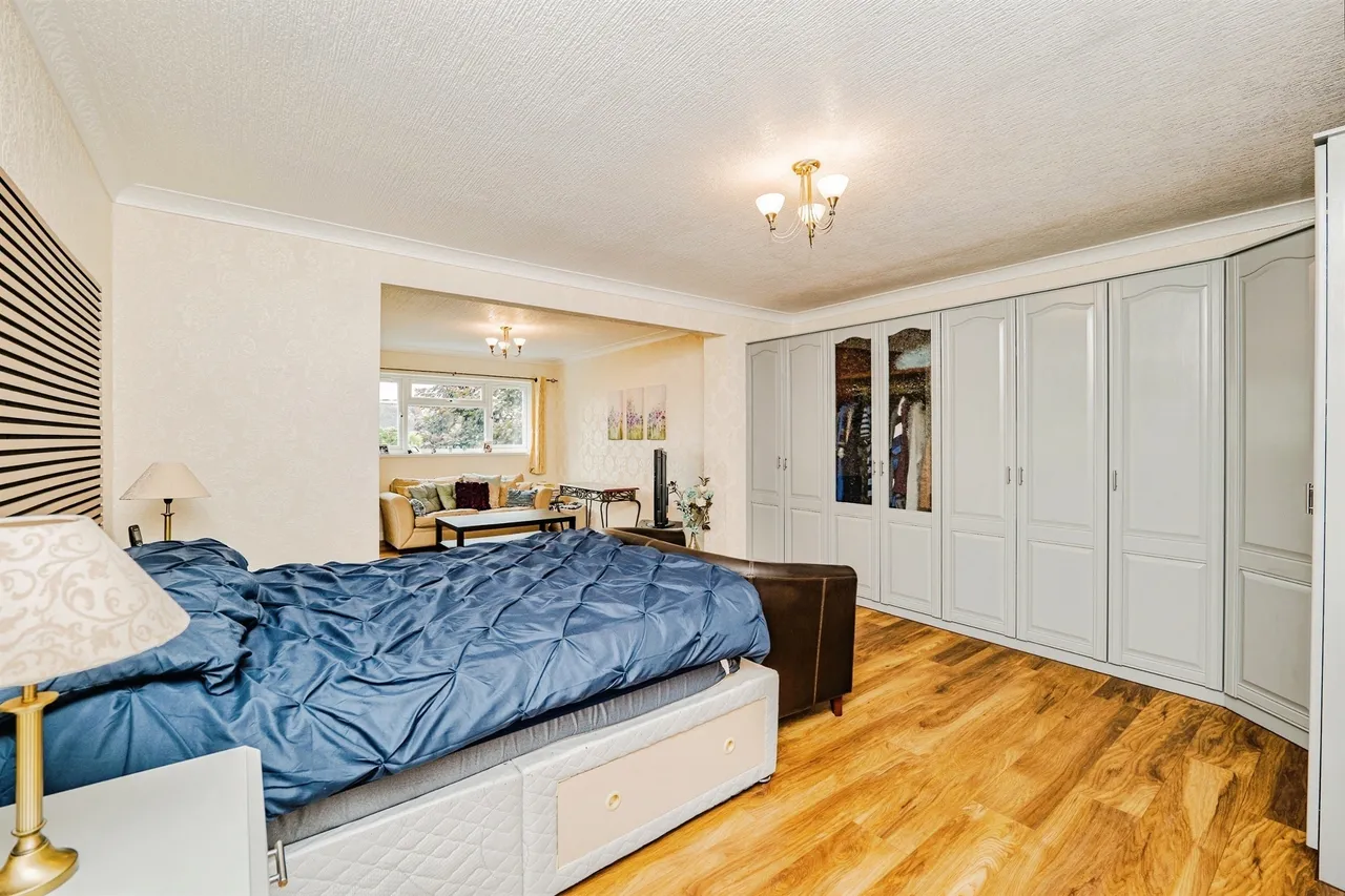 Castle Green Cardiff, CF5, photo 17