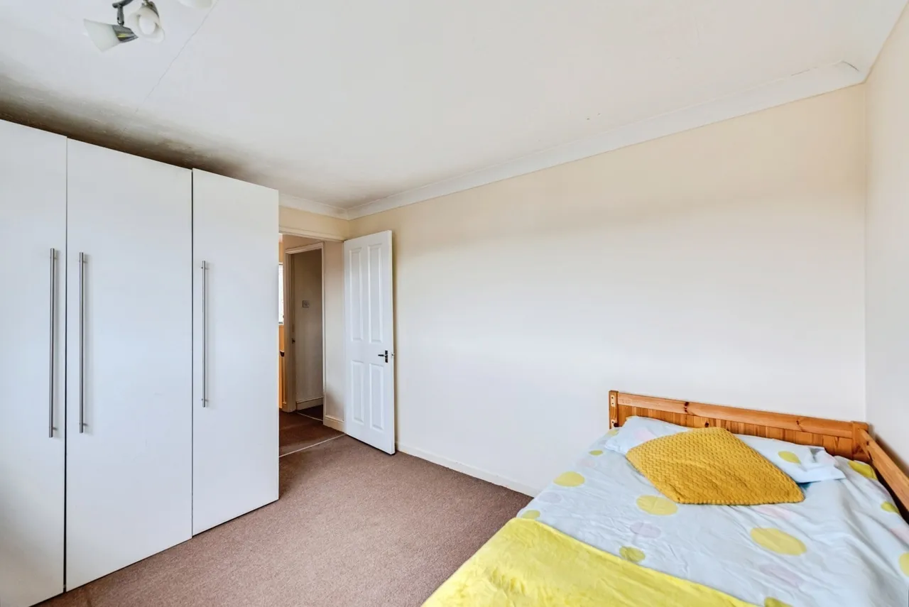 Banwell Avenue, SWINDON, Wiltshire, SN3, photo 18