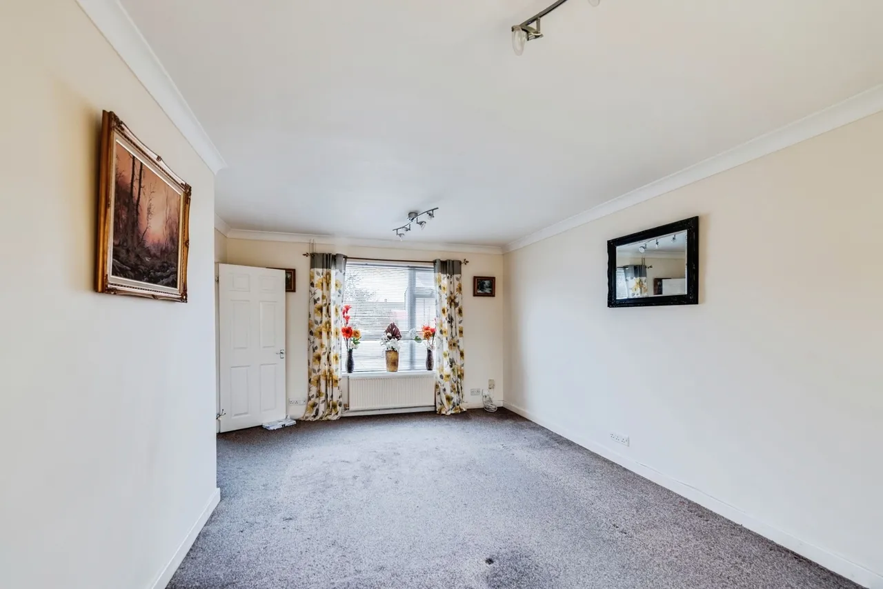 Banwell Avenue, SWINDON, Wiltshire, SN3, photo 9