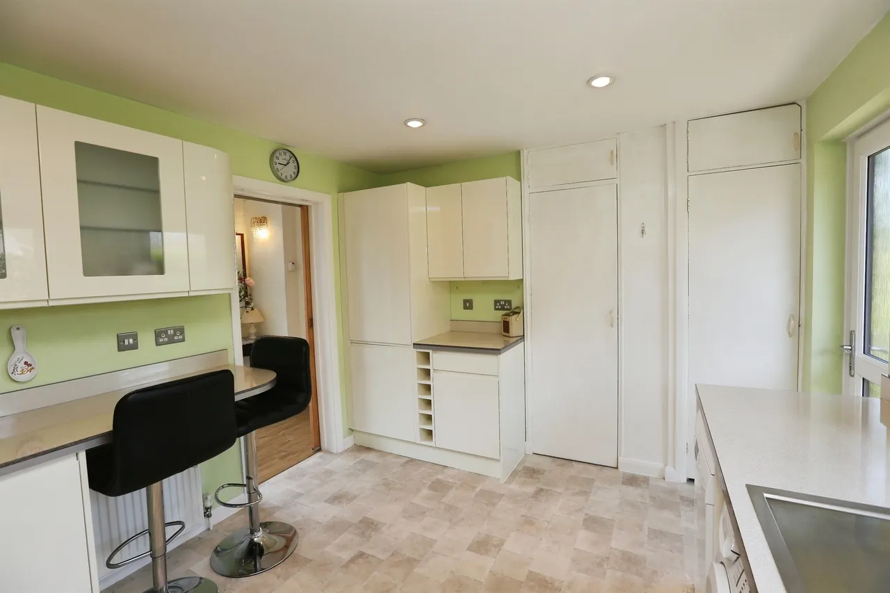 Tudor Gardens, Hedge End, Southampton, photo 7