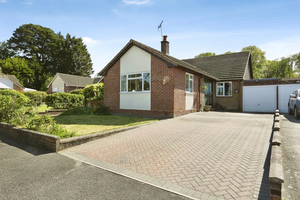 4 bed house for sale — Tudor Gardens, Hedge End, Southampton
