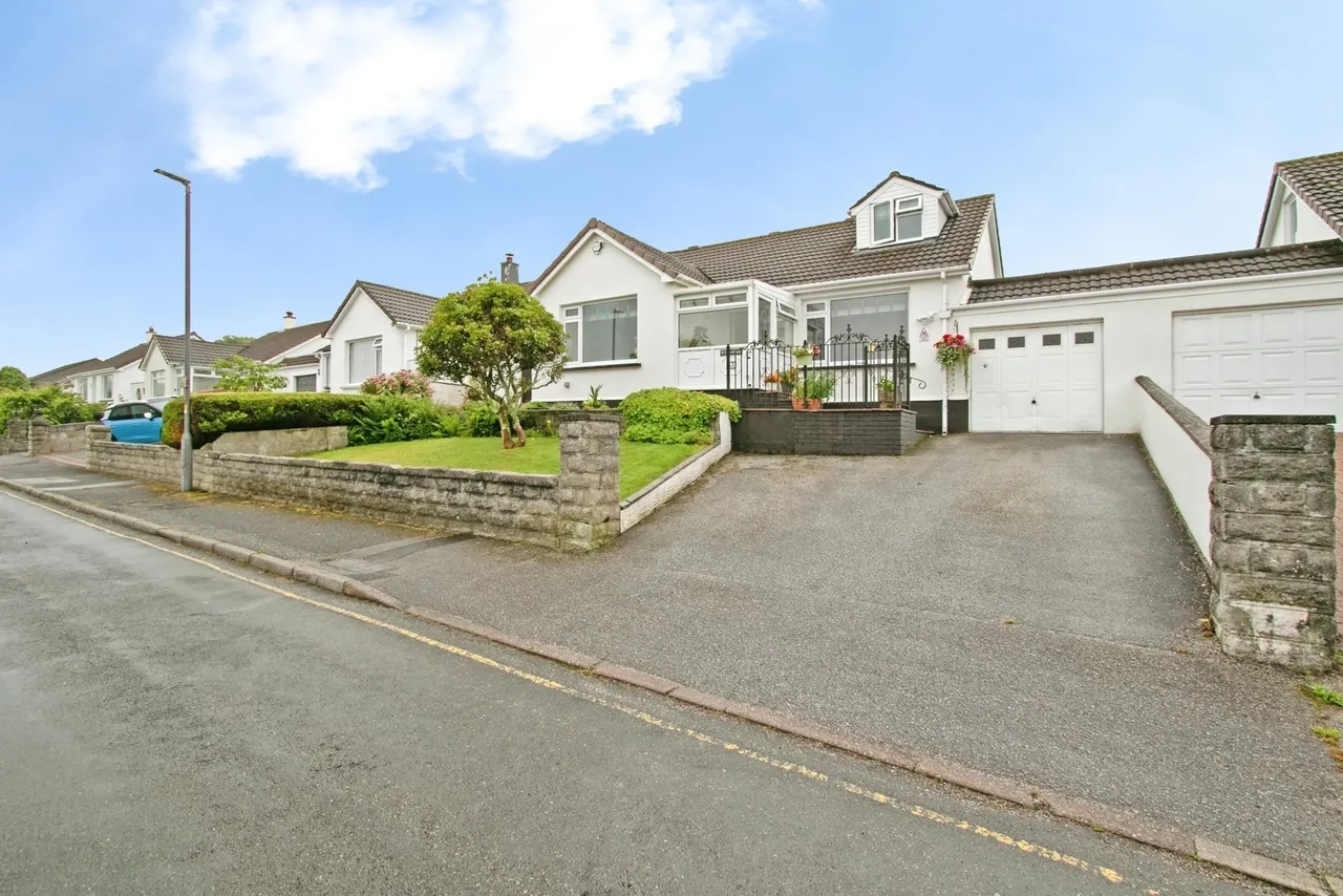 3 bed house for sale, Westborne Heights, Redruth, TR15