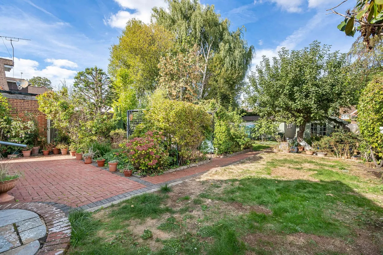 Little Green Lane, Chertsey, KT16, photo 5