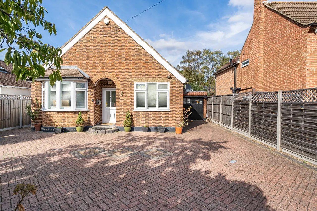 Little Green Lane, Chertsey, KT16, photo 21