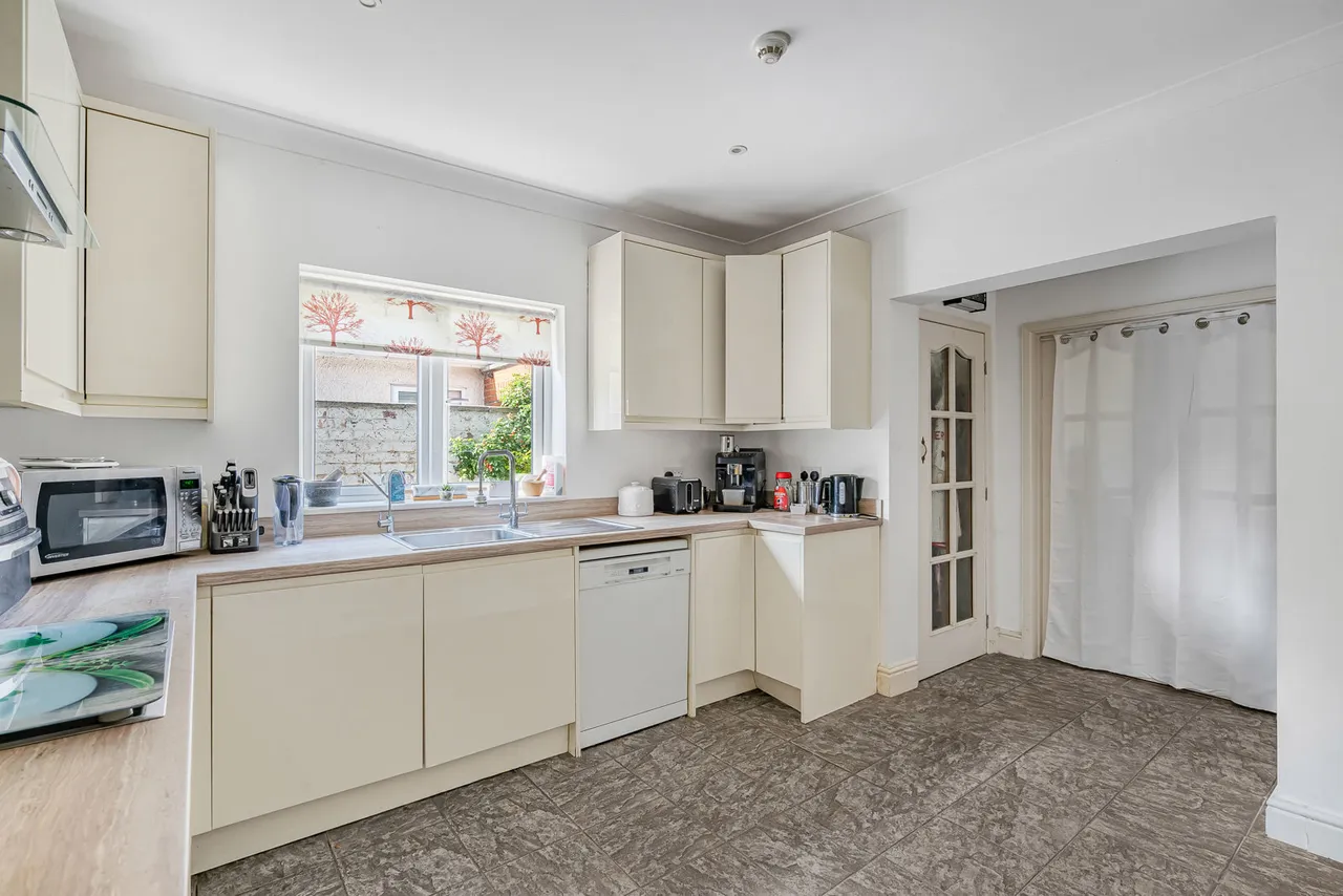 Little Green Lane, Chertsey, KT16, photo 9