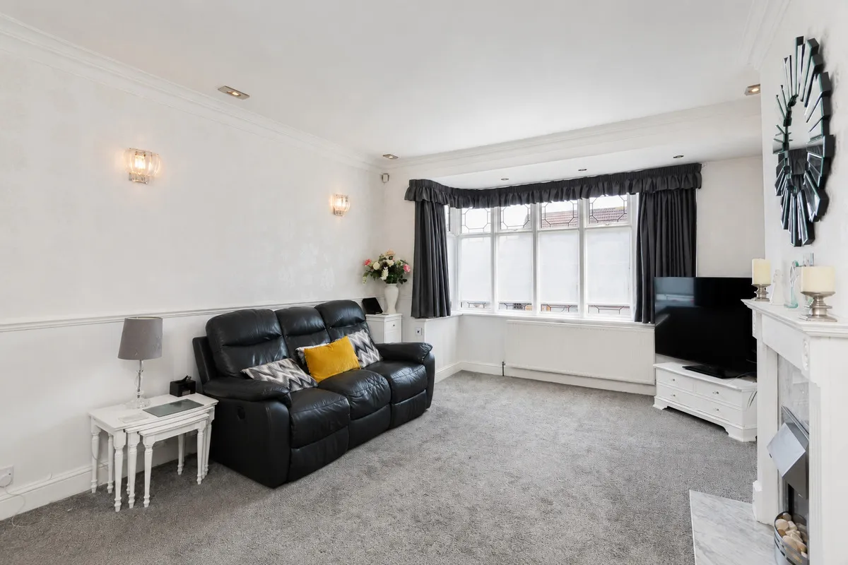 Horndon Road, Collier Row, Romford, RM5 3EU, photo 13