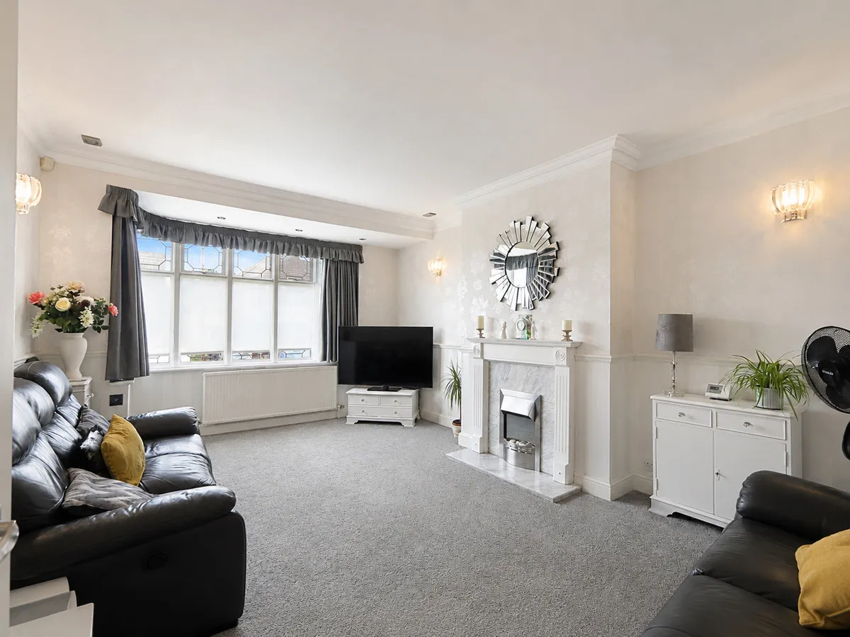 Horndon Road, Collier Row, Romford, RM5 3EU, photo 6