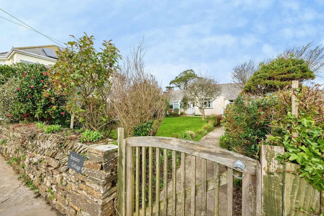 Bossiney Road, Tintagel, PL34, photo 16
