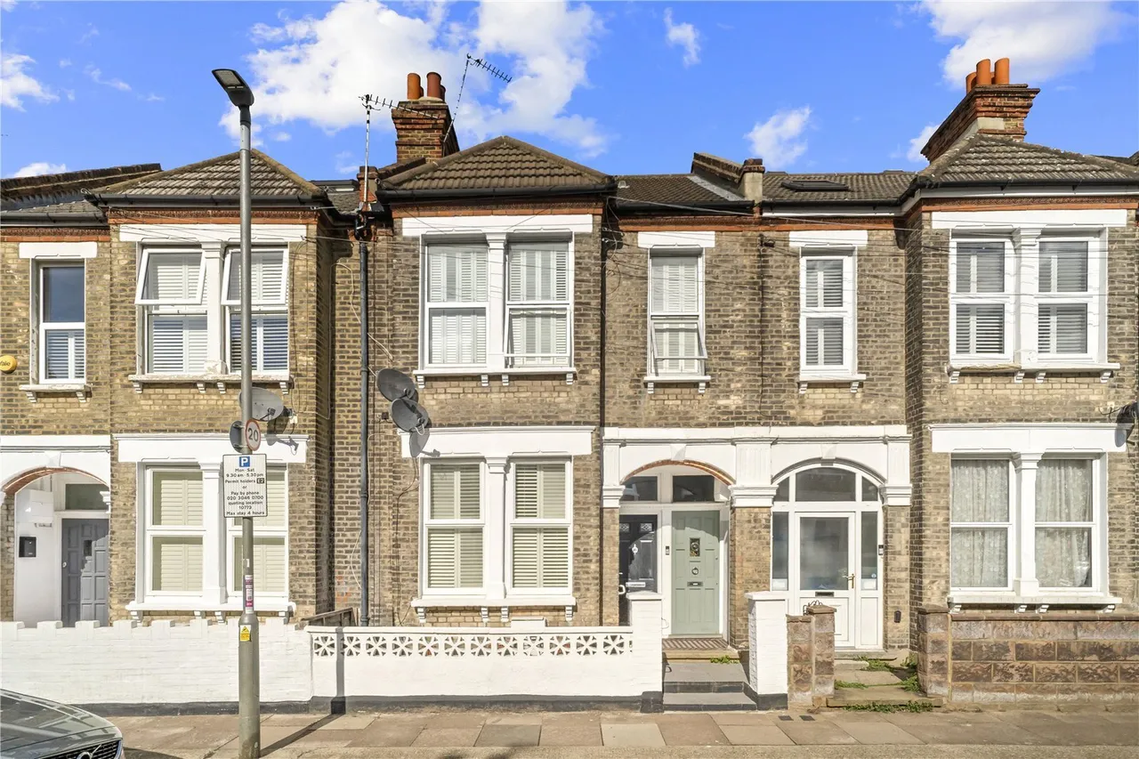 Loubet Street, London, SW17, photo 7