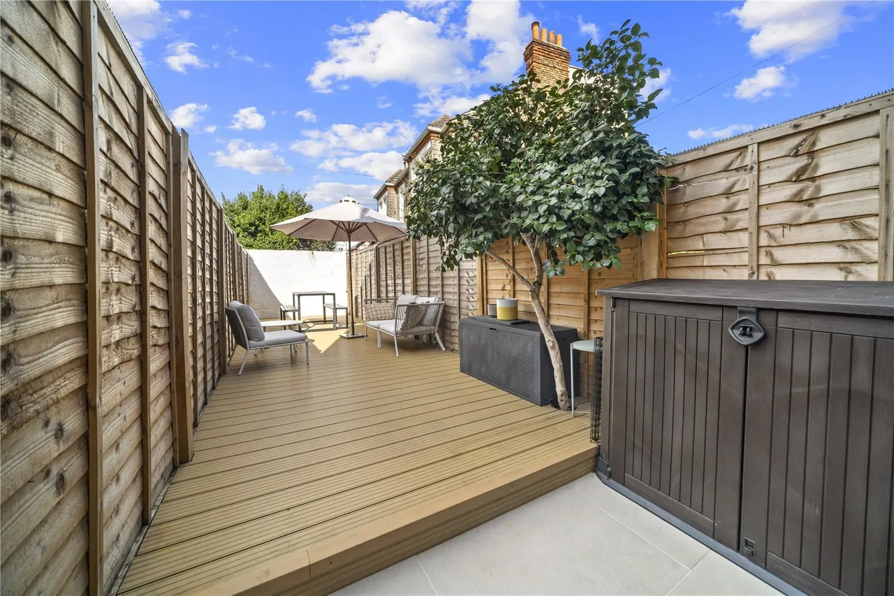 Loubet Street, London, SW17, photo 6