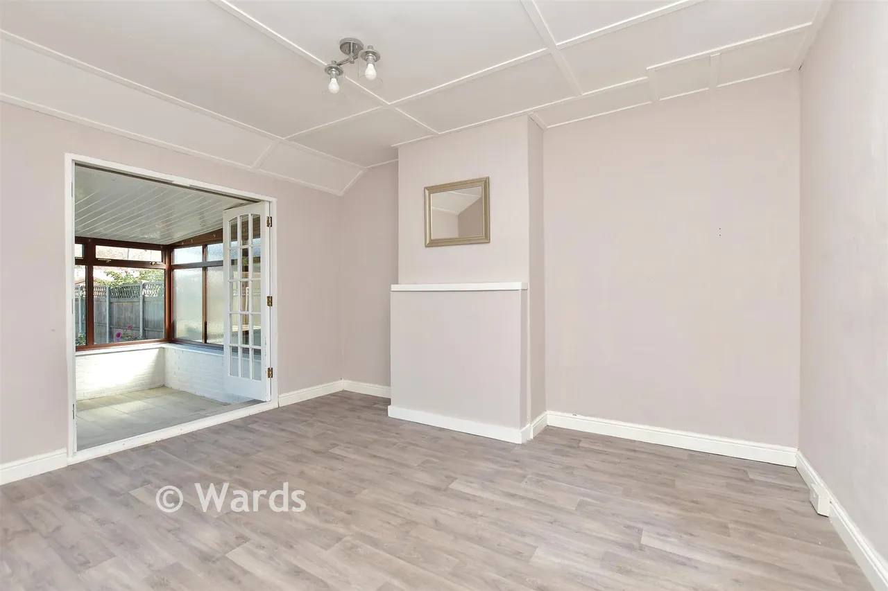 Eastchurch Road, Sheerness, ME12, photo 3