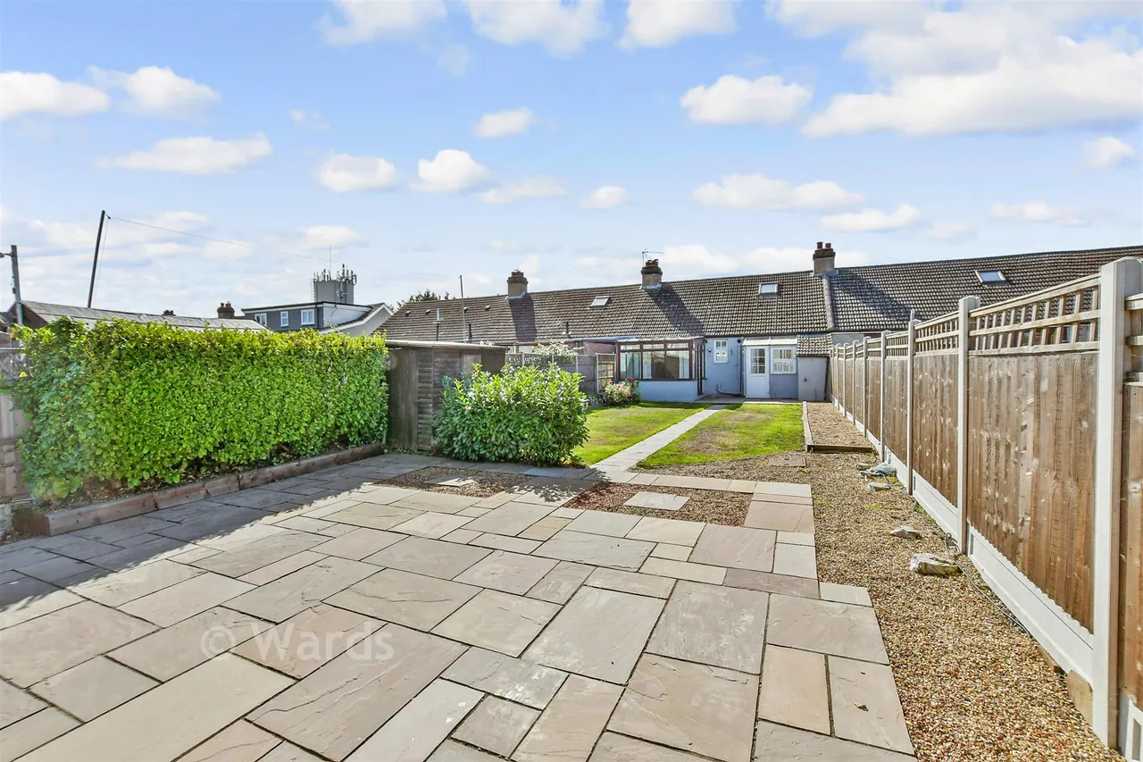Eastchurch Road, Sheerness, ME12, photo 12