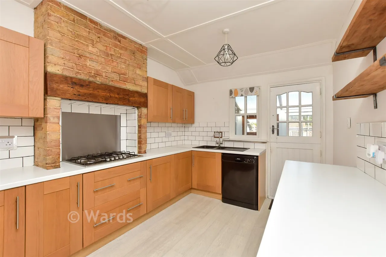 Eastchurch Road, Sheerness, ME12, photo 4