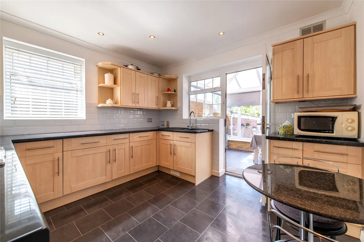 Marling Way, Gravesend, DA12, photo 2